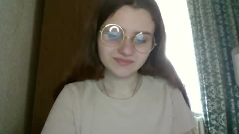 Snapshot of little_shygirl_ chatting on 03.03.25 little_shygirl_ online show from 03.03.25