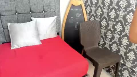 Snapshot of little_sugar19 chatting on 10.21.25 alex online show from 10.21.25