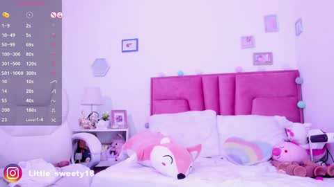 Snapshot of little_sweety_18_ chatting on 12.15.24 Aliye online show from 12.15.24