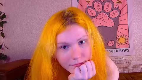 Snapshot of little_witch_sofia chatting on 02.04.25 Sofia online show from 02.04.25