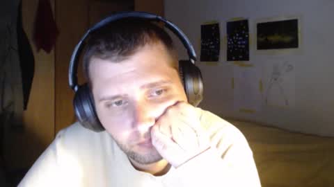 littlealien7 online show from 11.11.25