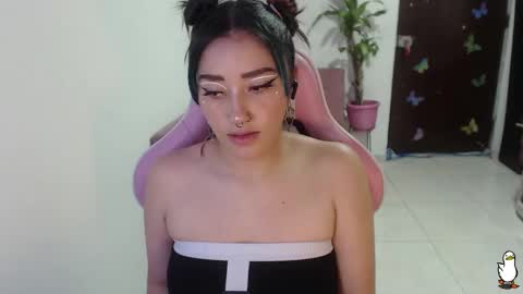 Snapshot of littleangelx_m chatting on 10.29.25 Daniela online show from 10.29.25