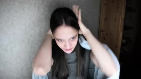 Snapshot of littleashleyy chatting on 12.15.25 littleashleyy online show from 12.15.25