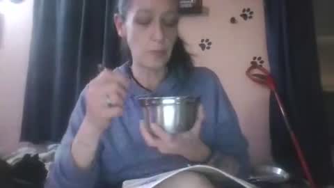 Snapshot of littlebigsquirt7945 chatting on 01.06.26 Sady Jayne online show from 01.06.26