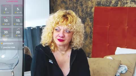 Snapshot of littlecurlygirll chatting on 02.23.26 LittleCurlyGirll online show from 02.23.26