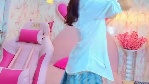 Snapshot of littlee_sweety chatting on 02.06.26 April online show from 02.06.26