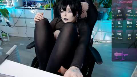 Riza Riri Puff  online show from 06.21.26