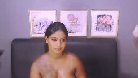 littleindianmilf online show from 01.30.25