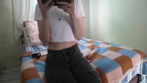 Snapshot of littlejinxxx chatting on 10.11.25 littlejinxxx online show from 10.11.25