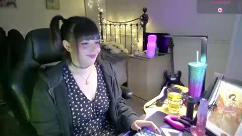 LittleLavenderrzz online show from 02.09.26