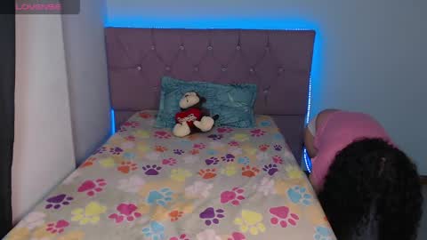 isabella online show from 04.16.26