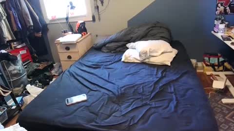 Snapshot of littlemissbuttbutt chatting on 09.18.25 Madam Buttons online show from 09.18.25