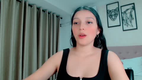 Snapshot of littlemolly_pregnant chatting on 01.19.25 Sarahs Room online show from 01.19.25