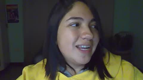 Mia  Wednesday to Sunday 730 am to 1030 am Colombian Hour D online show from 10.20.25