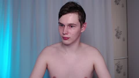 Snapshot of littlesadcabbage chatting on 01.12.25 Sonnenschein online show from 01.12.25