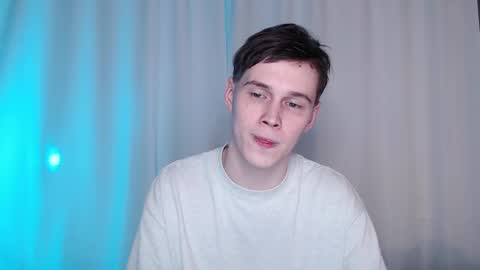 Snapshot of littlesadcabbage chatting on 03.08.25 Sonnenschein online show from 03.08.25