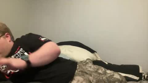 littleshady22 online show from 01.20.25