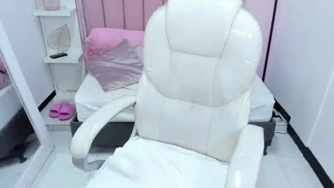  sofii  online show from 10.06.25