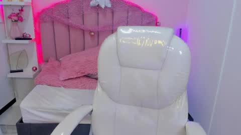  sofii  online show from 02.16.26