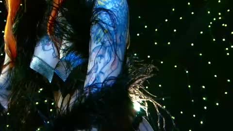 Niki  free tg channel with some photos gifs and info about streams  online show from 03.10.25