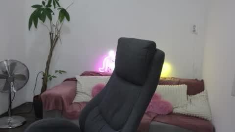 littlestellaspark online show from 09.24.25