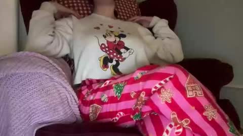 Little Sugar Pea  online show from 11.21.25