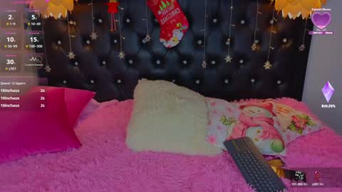 littlevixen18 online show from 12.18.24