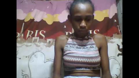 Snapshot of littleyanah chatting on 09.20.25 yanah online show from 09.20.25