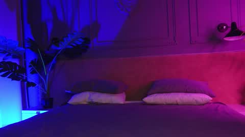 Liv 3 online show from 11.08.25