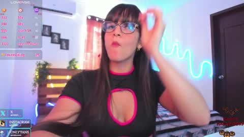 Livfabi  online show from 10.20.25