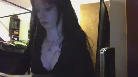 Liv Mirage online show from 02.19.25