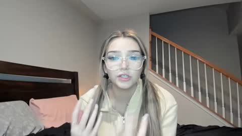 Livvy online show from 12.17.24