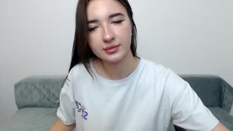 Snapshot of lixivey chatting on 11.27.25 Dominica online show from 11.27.25