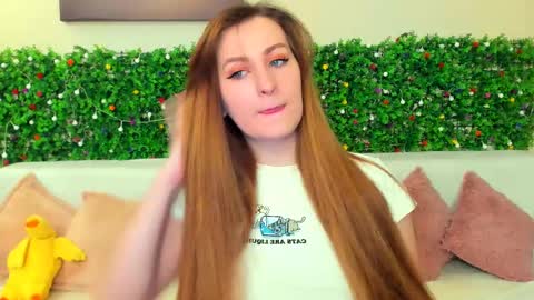 Snapshot of liya_gorgeous chatting on 12.19.24 liya_gorgeous online show from 12.19.24