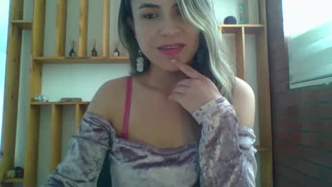 Snapshot of liz_28 chatting on 09.26.25 liz_28 online show from 09.26.25
