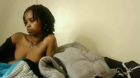 liz_lovie online show from 05.10.26