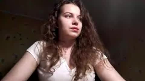 Molly online show from 04.14.26