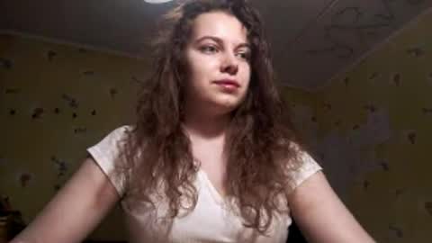 Molly online show from 04.15.26