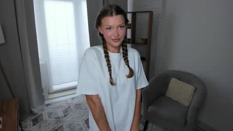 Snapshot of lizalucky chatting on 03.31.26 Liza online show from 03.31.26