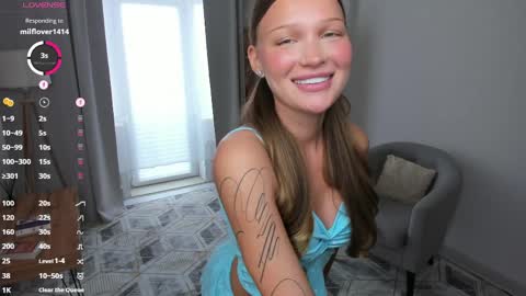 Snapshot of lizalucky chatting on 04.09.26 Liza online show from 04.09.26