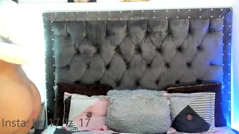 Snapshot of lizathomson_ chatting on 01.14.25 liza online show from 01.14.25