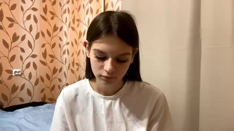 Snapshot of lizbethconnett chatting on 10.02.25 Kate online show from 10.02.25