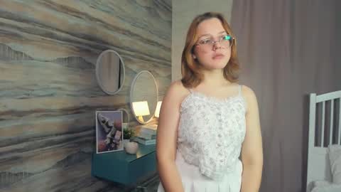 Snapshot of lizbethhaith chatting on 12.13.24 Lizbeth or Lizzy online show from 12.13.24