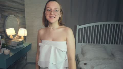 Snapshot of lizbethhaith chatting on 12.14.24 Lizbeth or Lizzy online show from 12.14.24