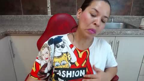 L I Z  E T H   online show from 11.11.25