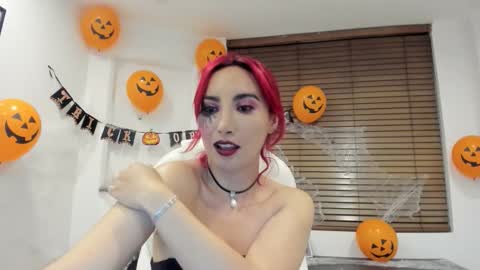 lizzdoux online show from 10.31.25