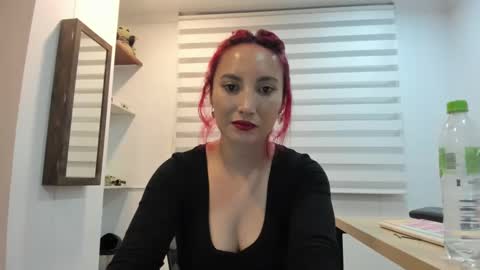 lizzdoux online show from 11.05.25