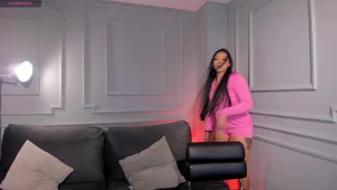 Lizzi  online show from 10.04.25