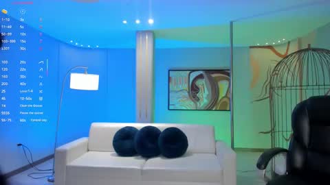 Lizzi  online show from 10.08.25