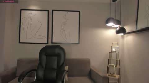 Lizzi  online show from 02.13.26